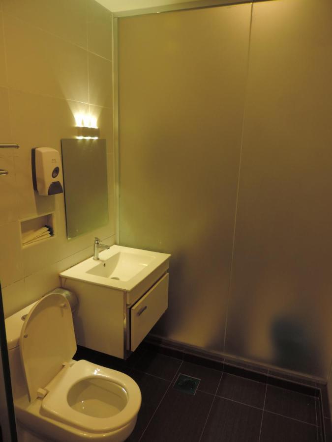 Golden Leaf Hotel Danga Bay Johor Bahru Kültér fotó