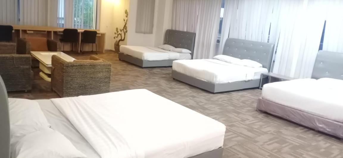 Golden Leaf Hotel Danga Bay Johor Bahru Kültér fotó